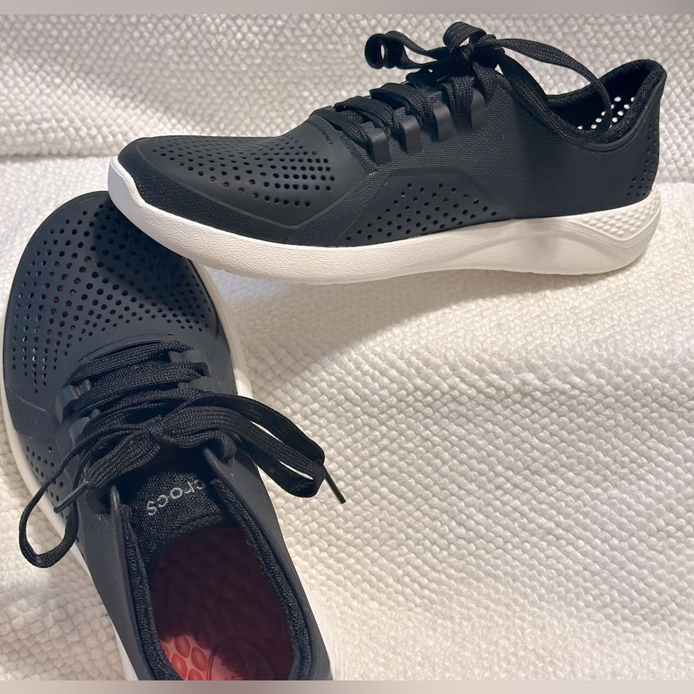 Crocs Women’s Literide Pacer Lace-Up Sneaker